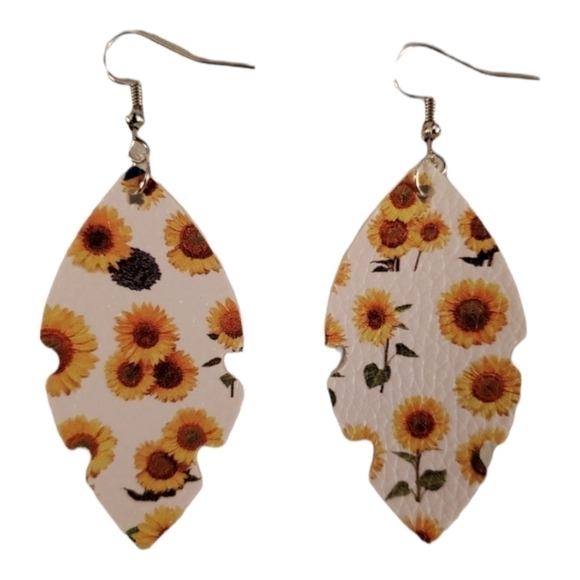 SUNFLOWER feather shaped faux leather earrings - Picture 1 of 3